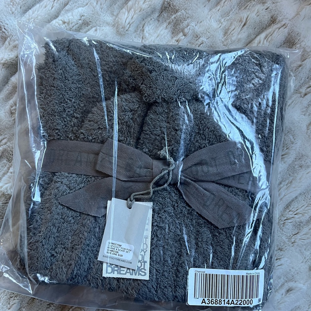 NWT Barefoot Dreams Pompom Beanie and Scarf Set in Charcoal